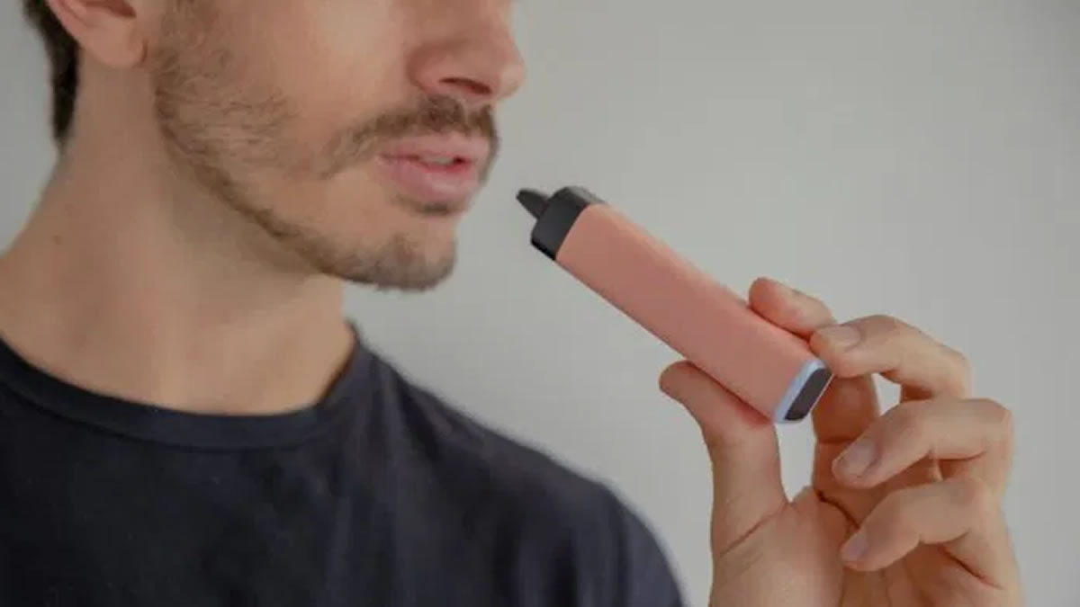 Is Vaping Really Safer? New Evidence Suggests Hidden Dangers to Your Heart