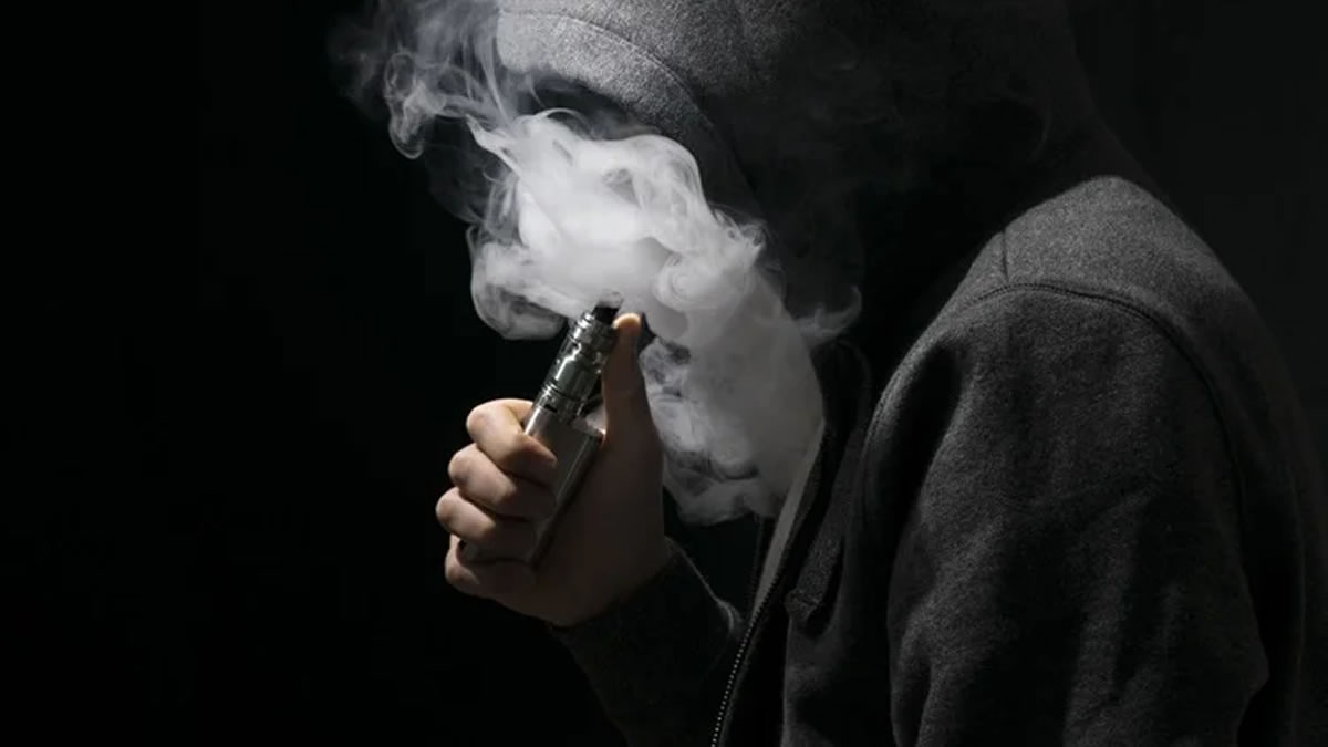 Vaping Linked to High Cognitive Impairment Risk in Young Adults