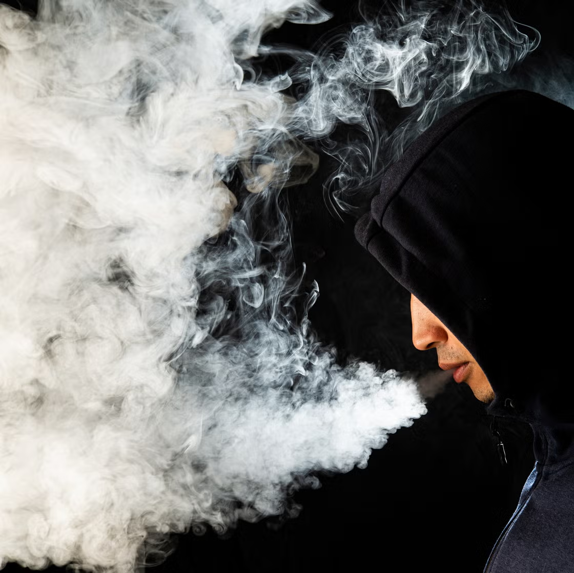 Vaping Linked to Crohn’s Recurrence and Pneumonia Risk