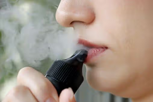 Why Vaping on Weight-Loss Drugs Worsens Side Effects